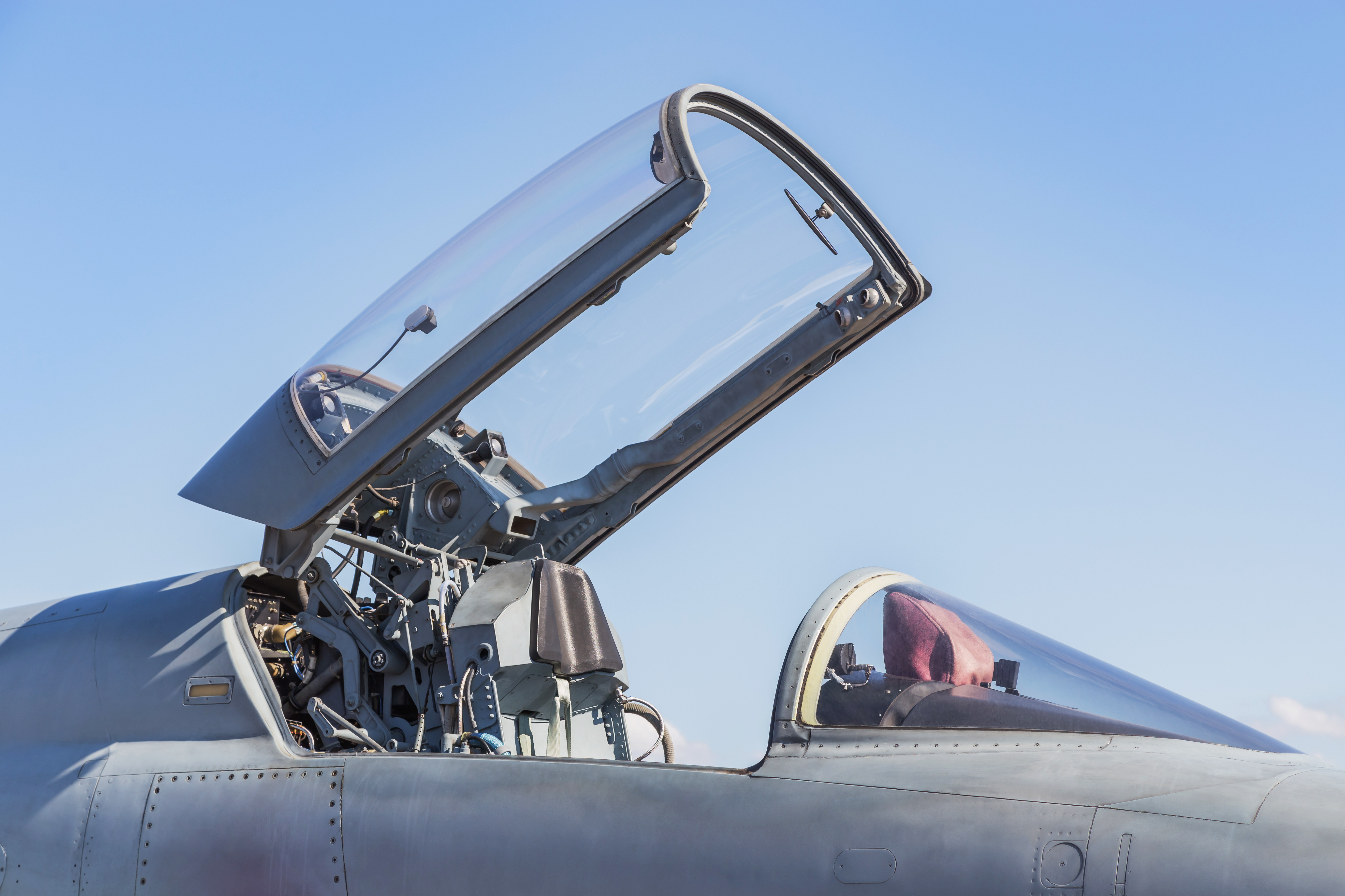 Fighter Canopy Signature Problem
